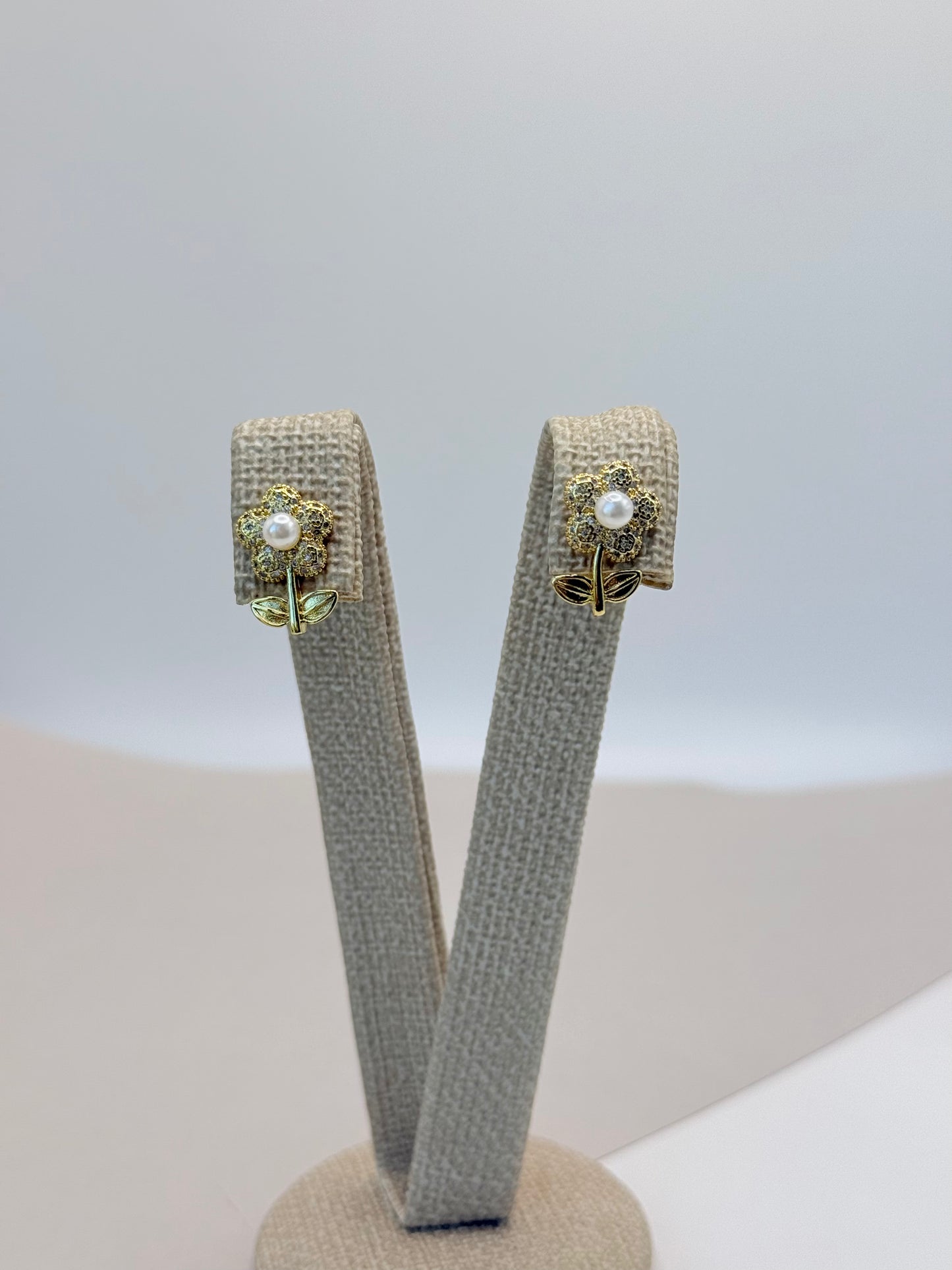 Earring Pearl Flower (A015)