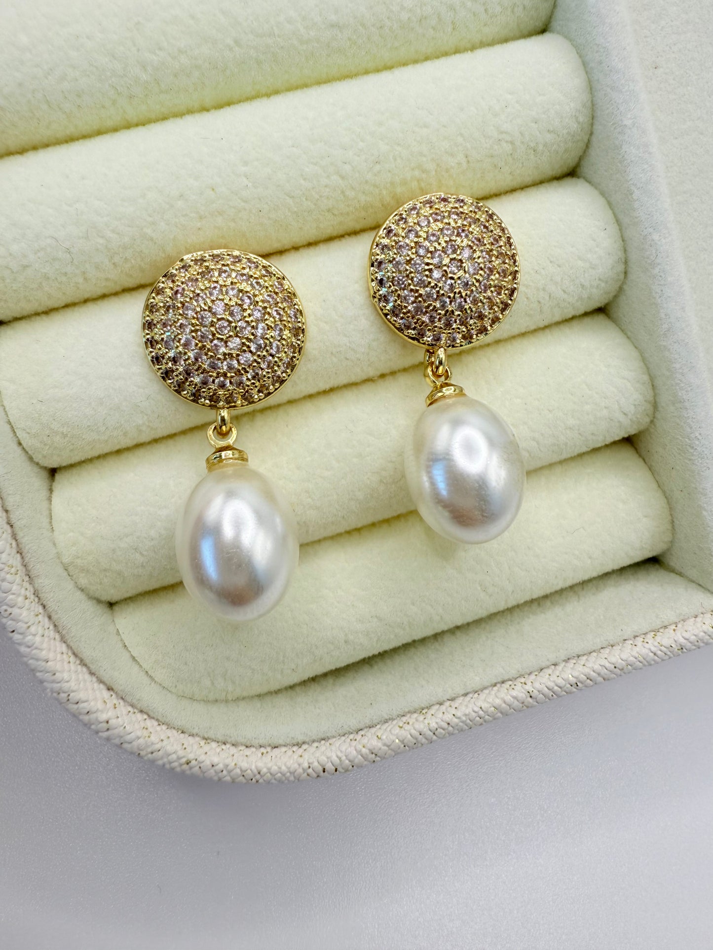 Earrings Zircon Pearl (A013)