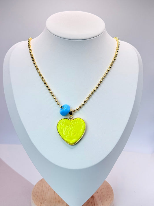 Necklace Aura Heart   (N012)