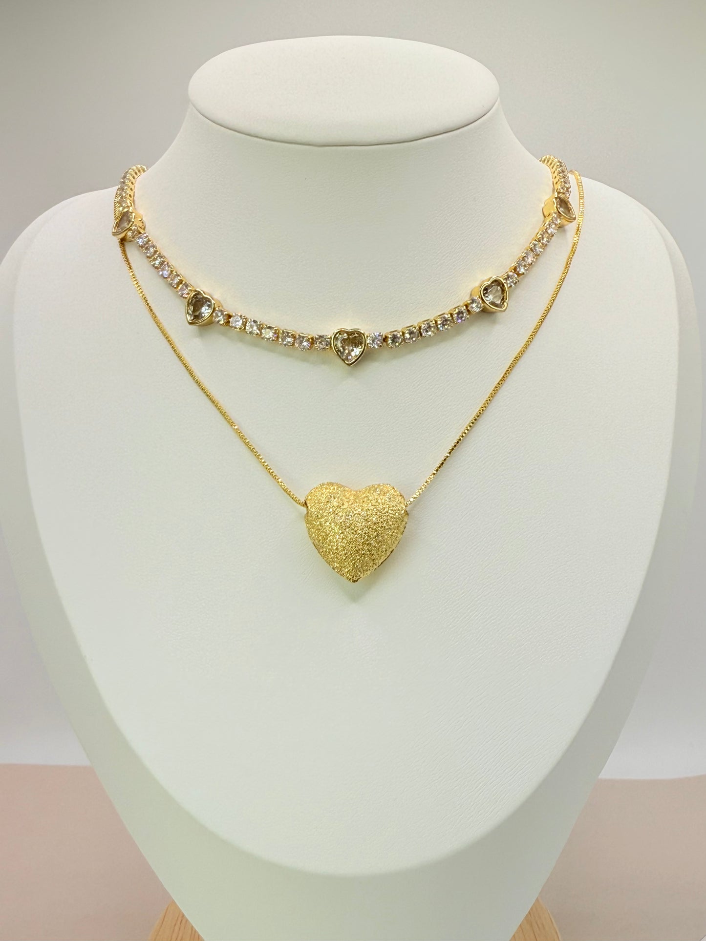 Necklace Golden Heart (C017)