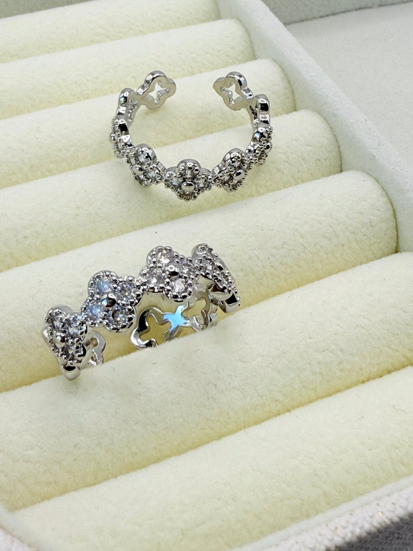 Clover Zircon Ring (R005)