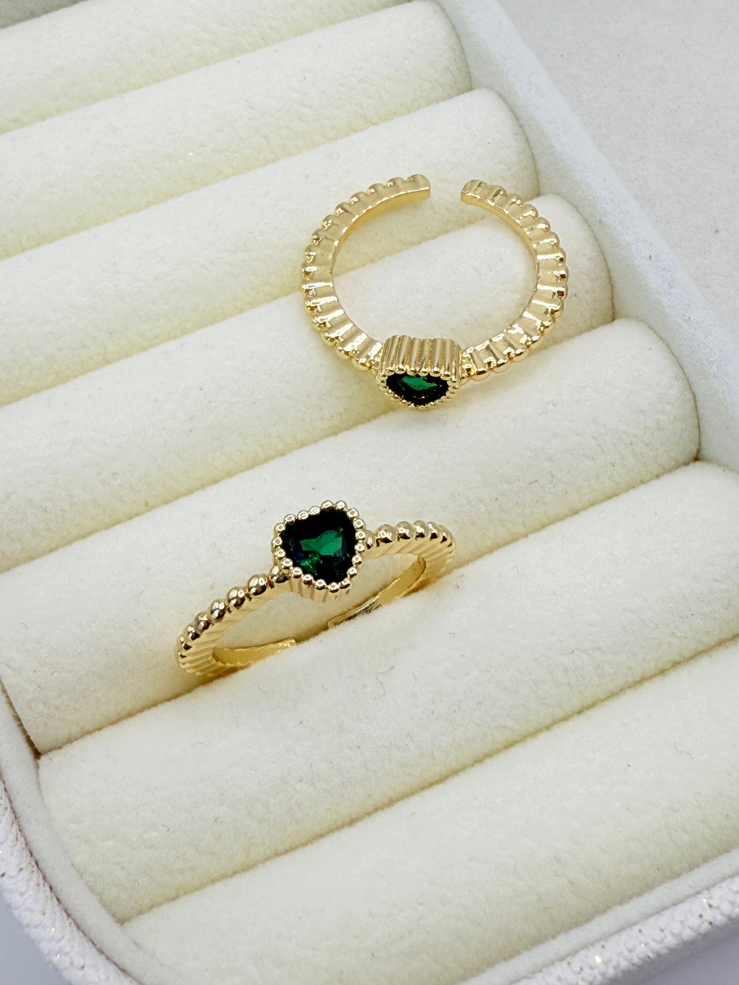 Emerald Heart Ring (R010)